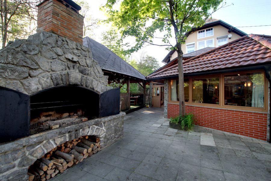Guesthouse Zorko Gostilna Domen Smarjeske Toplice Ngoại thất bức ảnh